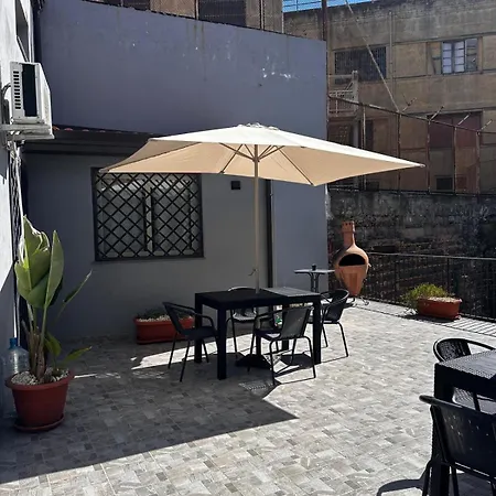 Il Giardino In Centro Katánie